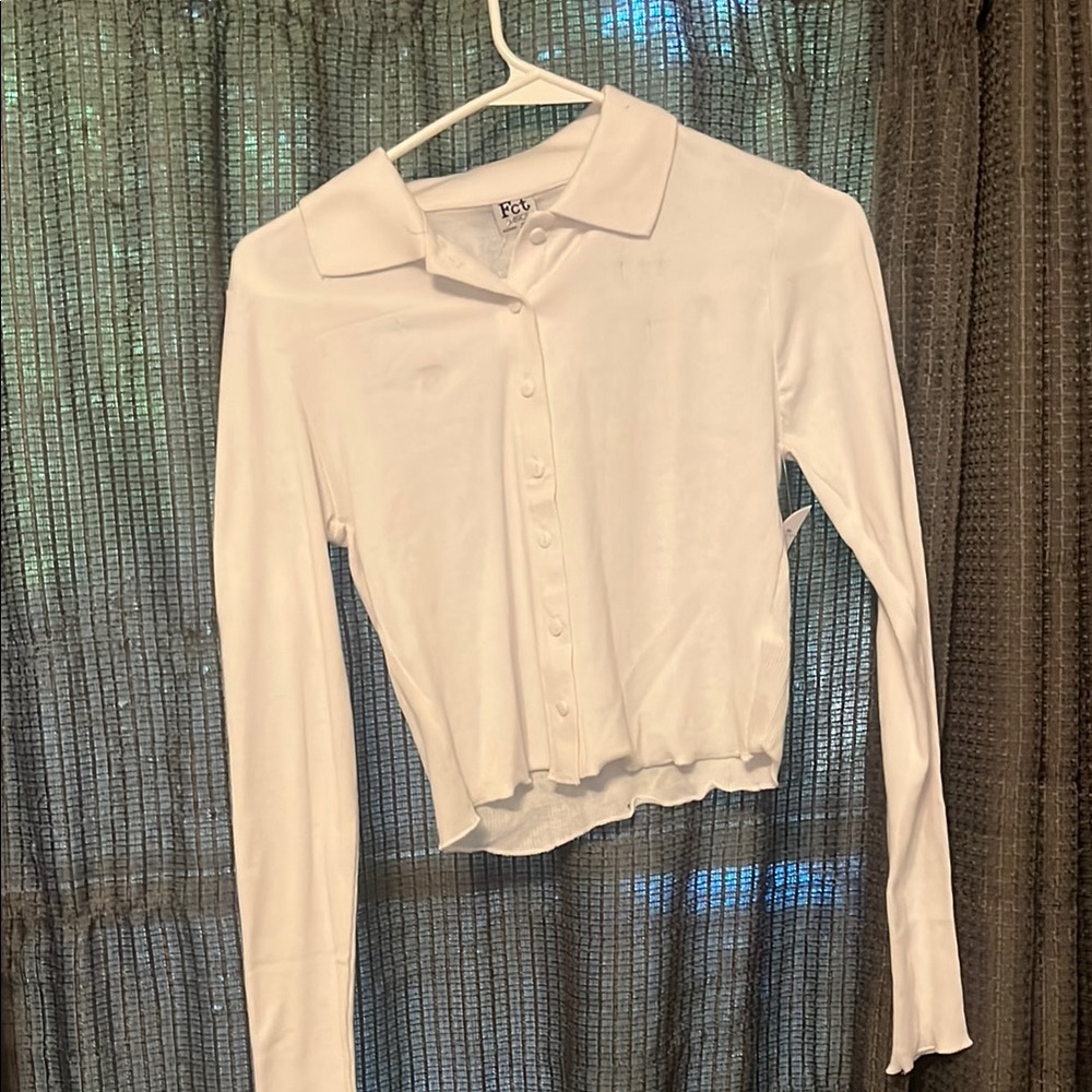 White Long Sleeve Crop Button Down Shirt